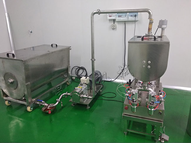 火鍋辣椒醬灌裝機(jī)-全自動火鍋底料辣椒醬灌裝機(jī)（漯河香香羊火鍋）