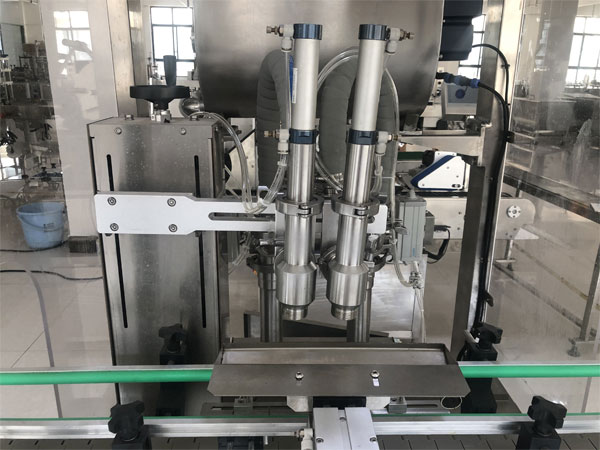 >辣椒醬灌裝機(jī)機(jī)械設(shè)備-全自動(dòng)辣椒醬灌裝機(jī)生產(chǎn)線
